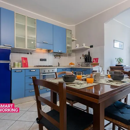 Light Blue By Wonderful Italy * Turín